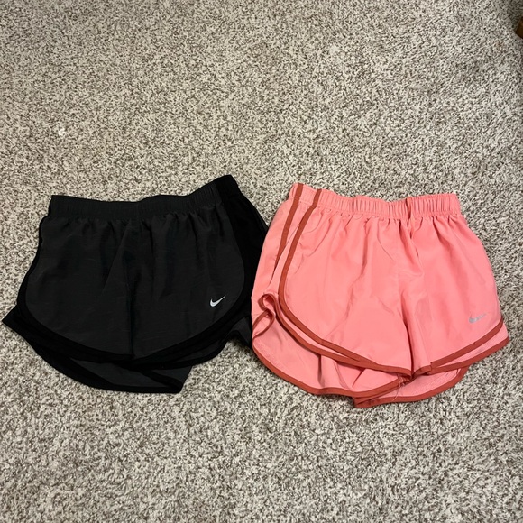 Nike running shorts - med - like new - Picture 1 of 4